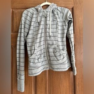 Lululemon sweatshirt